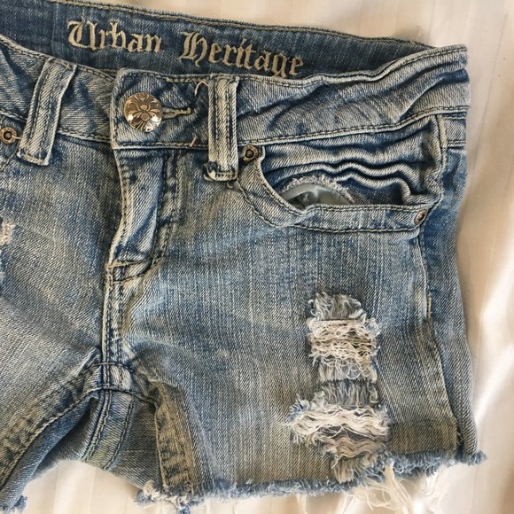 Urban Heritage Denim Shorts Women’s Size 1 Cotton Blend Distressed Ripped 25-172 - Picture 2 of 10